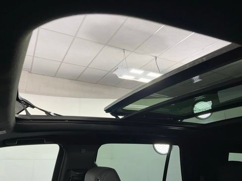 Used 2025 Cadillac Escalade Sport AWD/4WD image 15