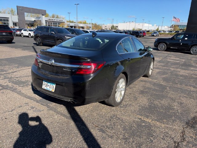 Used 2017 Buick Regal Premium w/ Driver Confidence Package #2 FWD image 22