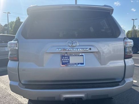 Used 2019 Toyota 4Runner SR5 Premium image 8