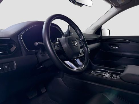 Used 2024 Honda Pilot Touring image 10