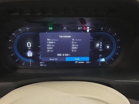 Certified 2024 Volvo XC90 B6 Plus image 10