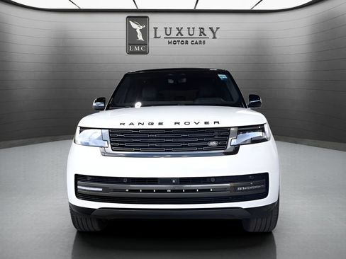 Used 2023 Land Rover Range Rover Long Wheelbase SE AWD/4WD image 3