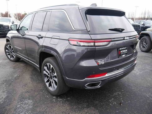 Used 2024 Jeep Grand Cherokee Overland image 18