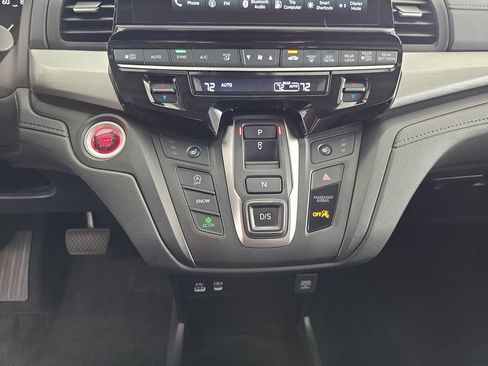 Used 2025 Honda Odyssey EX-L image 22
