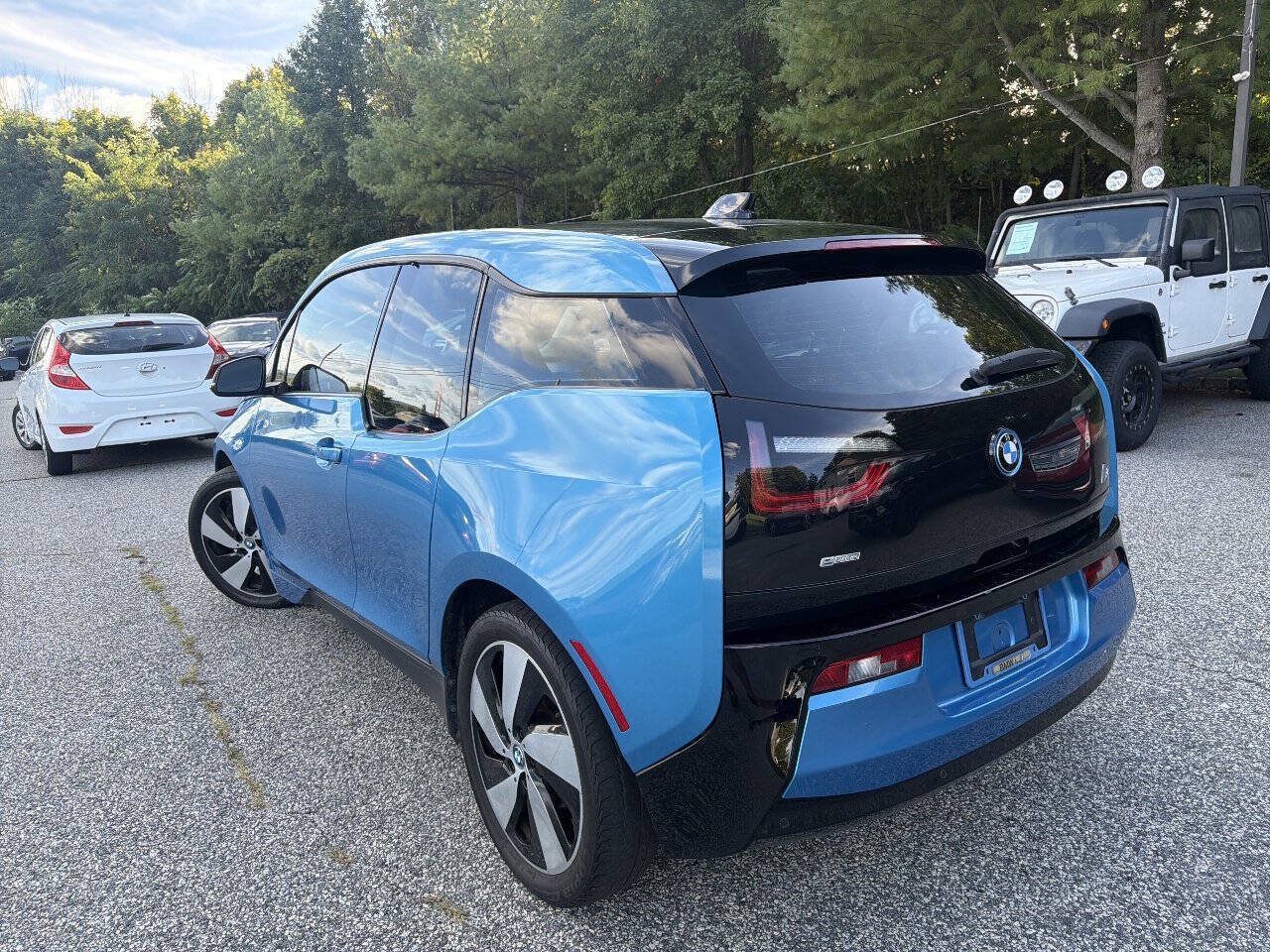 Used 2017 BMW i3 w/ Range Extender RWD image 9