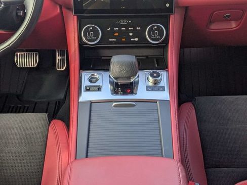 Used 2022 Jaguar F-PACE SVR AWD/4WD image 20