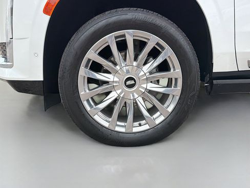 Used 2023 Cadillac Escalade ESV Premium Luxury w/ Performance Package image 44