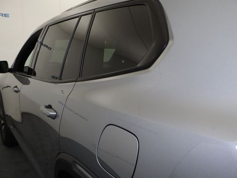 Used 2024 GMC Acadia AT4 w/ Luxury Package AWD/4WD image 11
