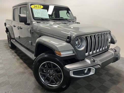 Used 2022 Jeep Gladiator Overland w/ Popular Equipment Package image 1
