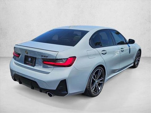 Used 2023 BMW 330i Sedan w/ M Sport Package RWD image 5