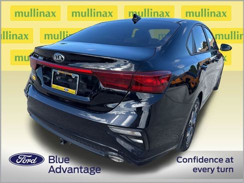 Used 2021 Kia Forte LXS FWD image 4