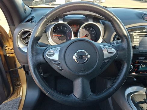 Used 2013 Nissan Juke SV AWD/4WD image 18