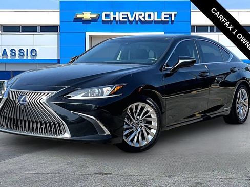 Used 2021 Lexus ES 300h w/ Accessory Package 2 FWD image 2