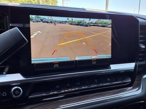 Used 2025 GMC Sierra 1500 Elevation AWD/4WD image 9