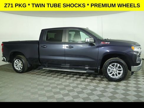 Used 2022 Chevrolet Silverado 1500 LT image 7