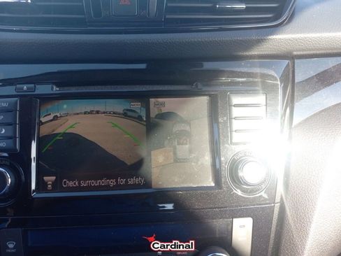 Used 2022 Nissan Rogue Sport SL w/ Premium Package image 33