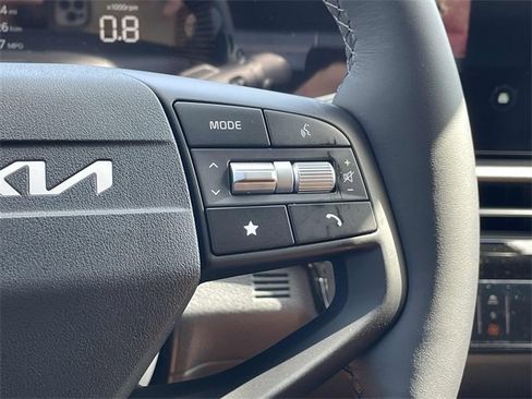 New 2026 Kia Sportage LX image 10