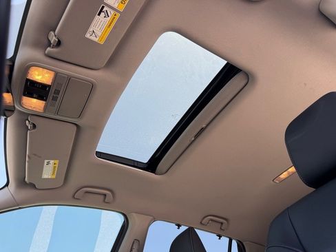 Used 2022 Honda Pilot Special Edition image 14