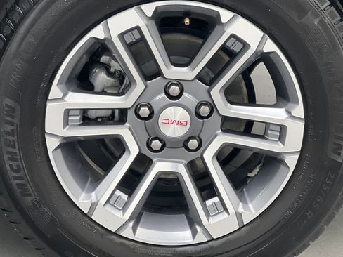Used 2025 GMC Terrain Elevation AWD/4WD image 57