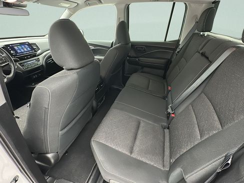 Used 2025 Honda Ridgeline Sport+ image 11