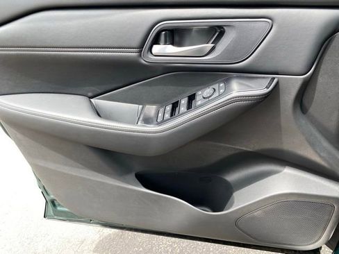 New 2026 Nissan Rogue SV AWD/4WD image 13
