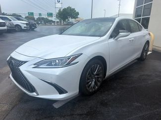 Used 2025 Lexus ES 350 w/ Luxury Package FWD video 1