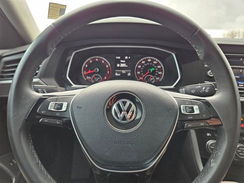 Used 2020 Volkswagen Jetta SE image 21