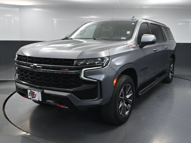 Used 2022 Chevrolet Suburban Z71 w/ Off-Road Capability Package AWD/4WD image 9