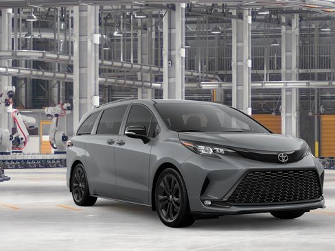 New 2026 Toyota Sienna XSE image 17