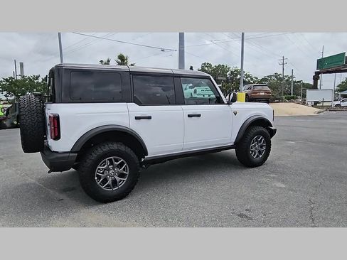 Used 2025 Ford Bronco Badlands AWD/4WD image 34