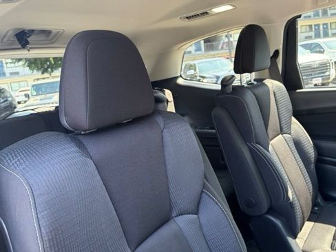 Used 2020 Subaru Ascent Premium w/ Convenience Package AWD/4WD image 29