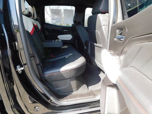 Used 2023 GMC Canyon AT4X AWD/4WD image 26