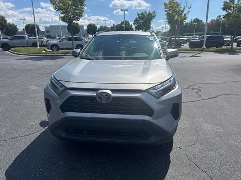 Used 2024 Toyota RAV4 XLE AWD/4WD image 10