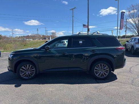 Certified 2023 Nissan Pathfinder SL w/ SL Premium Package AWD/4WD image 6