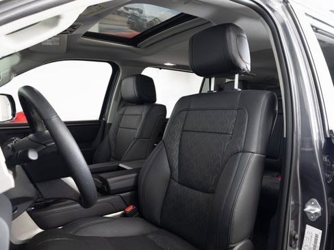 Used 2024 Toyota Sequoia Limited w/ TRD Off-Road Package image 4