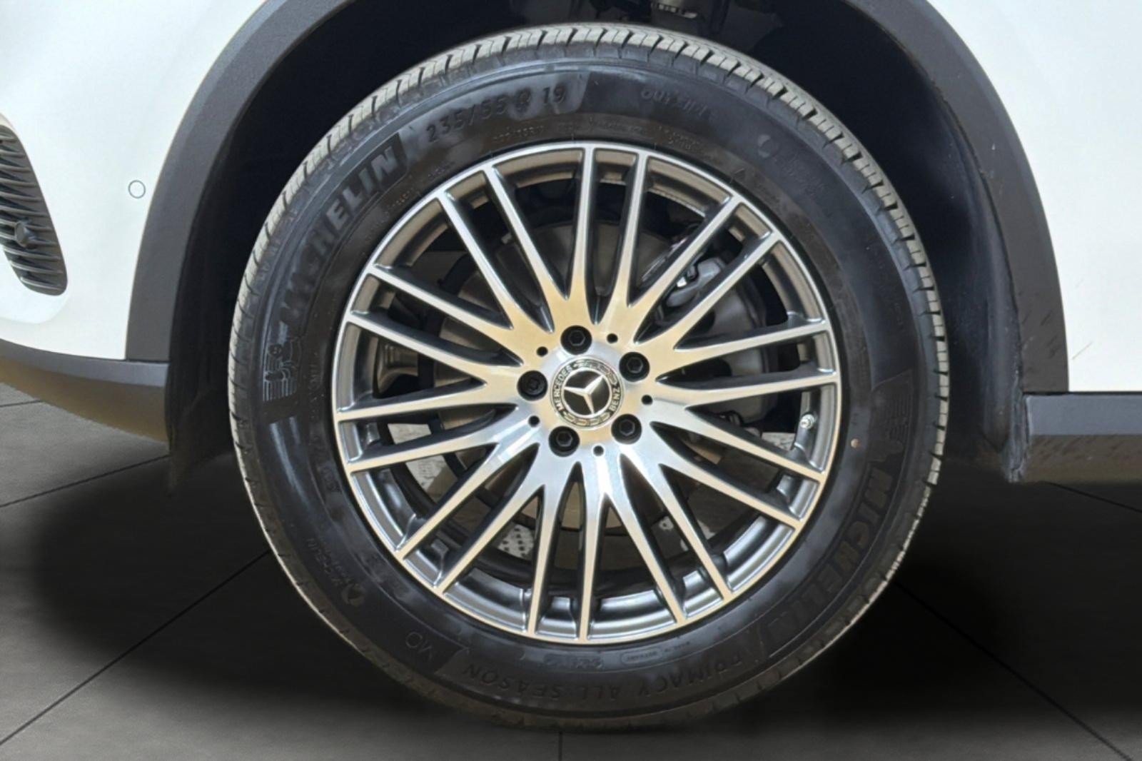 Used 2026 Mercedes-Benz GLC 300 image 24