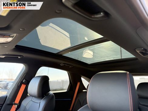 Used 2026 Genesis GV70 2.5T Sport Prestige image 36