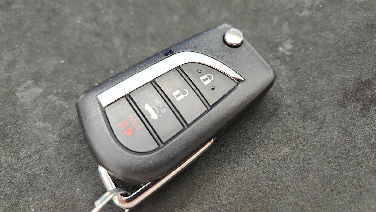 Used 2025 Toyota Corolla LE FWD image 13