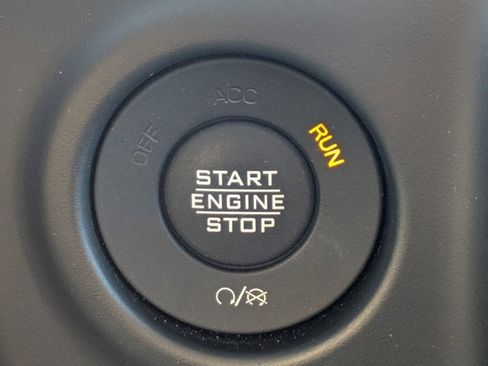 Used 2020 Jeep Wrangler Sport image 20