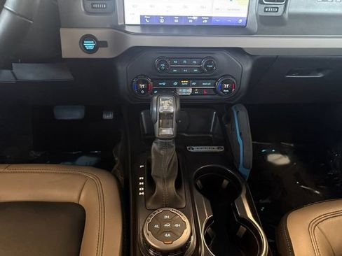 Used 2024 Ford Bronco Wildtrak AWD/4WD image 4