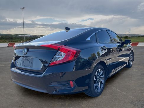 Used 2017 Honda Civic EX image 3