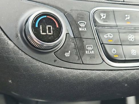 Used 2023 Chevrolet Malibu LT FWD image 24