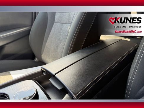 Used 2025 Nissan Rogue SV AWD/4WD image 20