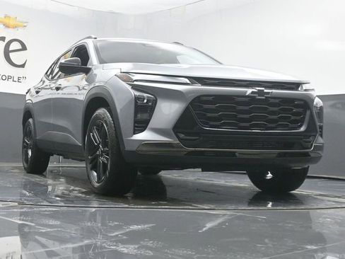 New 2026 Chevrolet Trax ACTIV w/ Driver Confidence Package image 2