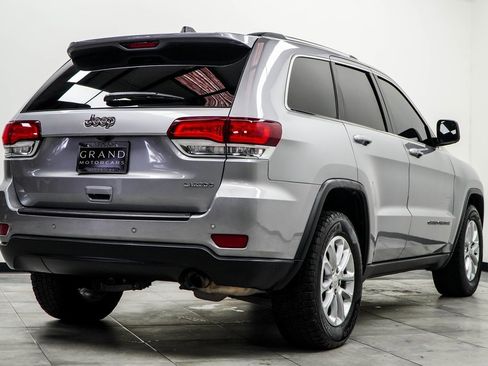 Used 2021 Jeep Grand Cherokee Laredo image 12