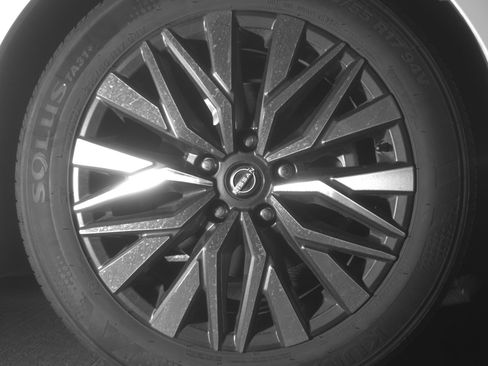 Used 2025 Nissan Altima 2.5 SV FWD image 13
