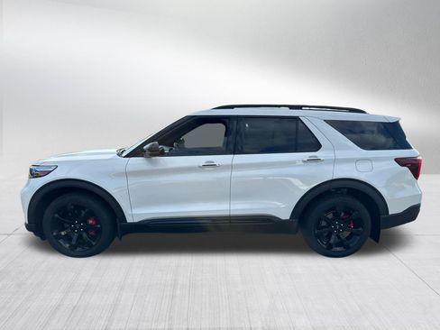 Used 2020 Ford Explorer ST w/ ST High-Performance Pack AWD/4WD image 2