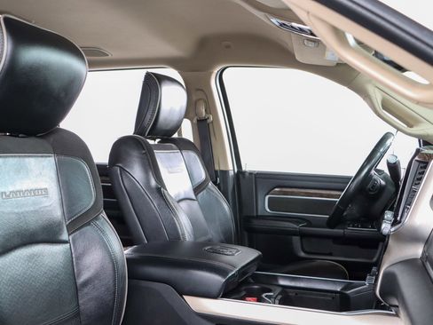 Used 2020 RAM 2500 Laramie image 27