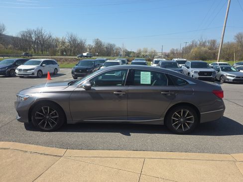 Used 2022 Honda Accord EX-L image 8