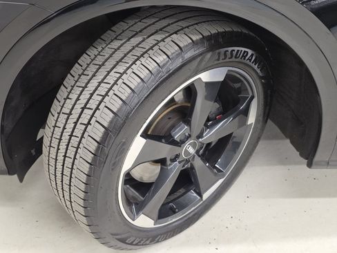 Used 2019 Audi SQ5 Premium Plus AWD/4WD image 48